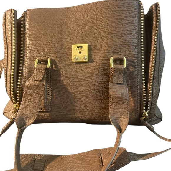 Authentic 3.1 PHILLIP LIM Textured Calfskin Medium Pashli Satchel in Taupe. - Picture 3 of 13
